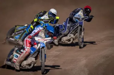 Krakowski żużel świętuje 70 lat i wjeżdża w sezon z mocnym rywalem